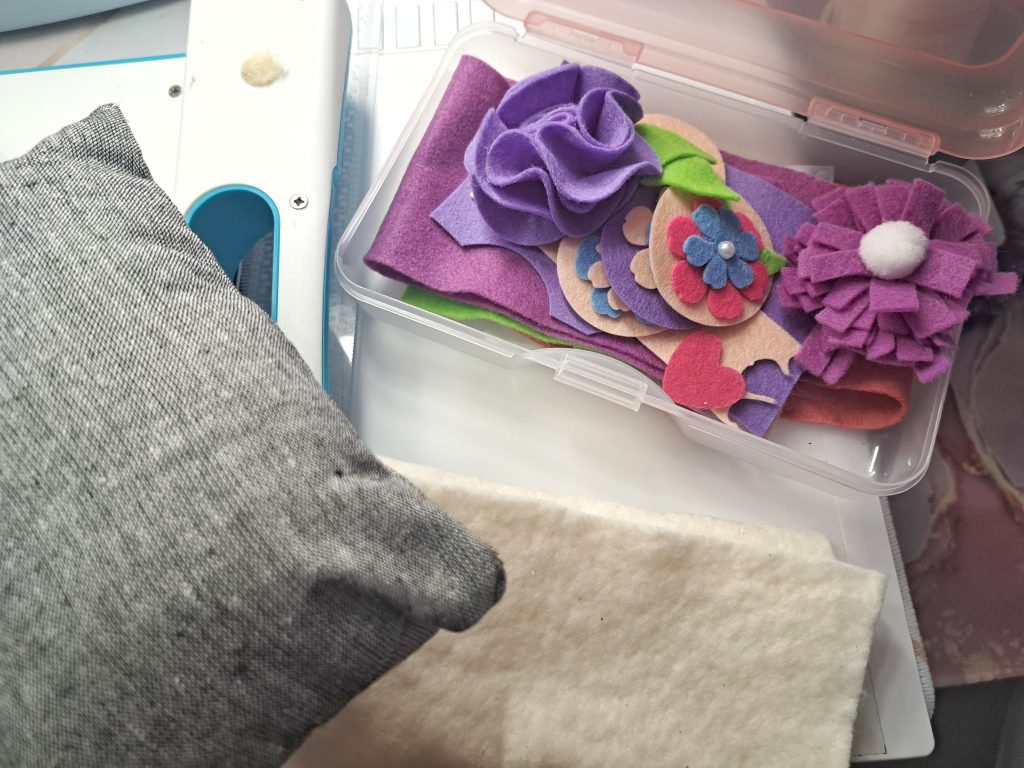 I like my Pinky Craftroom ~ BellaArt Creatives, Kim McDougal Handmade Crafter