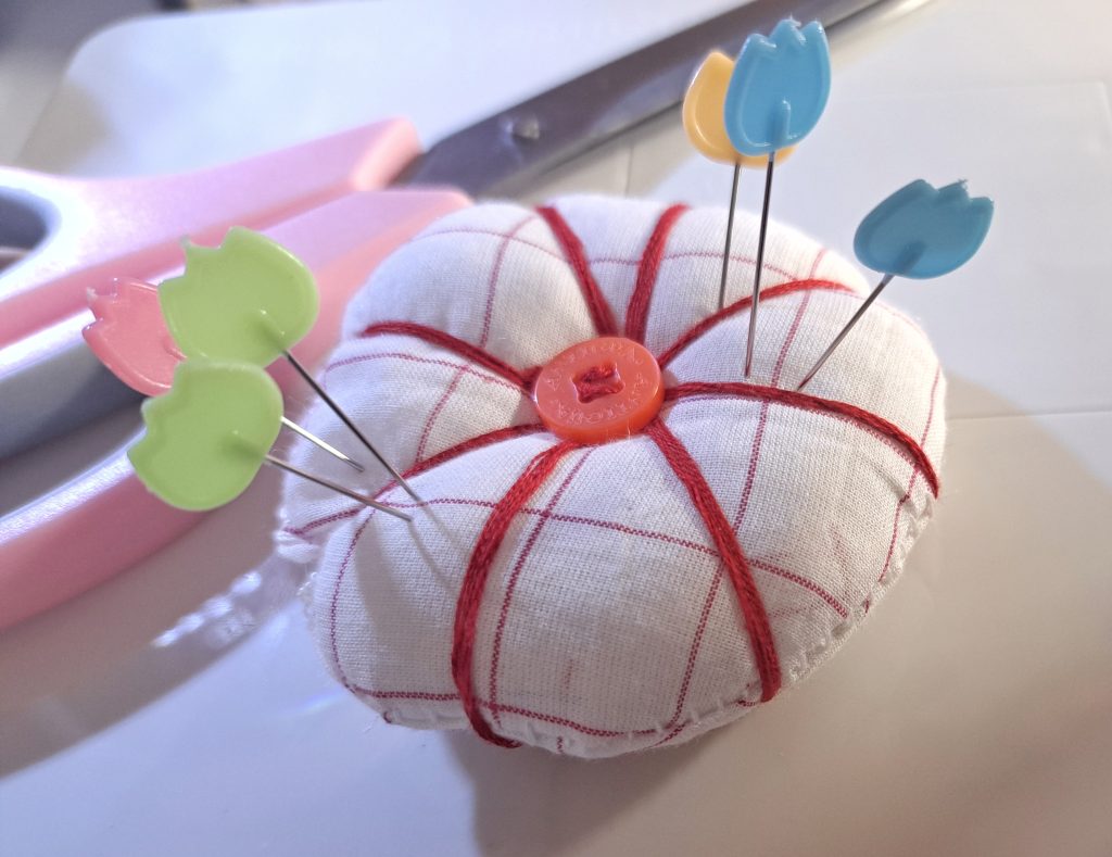 My 2nd Pin Cushion - It's a Circle ~ BellaArt Creatives