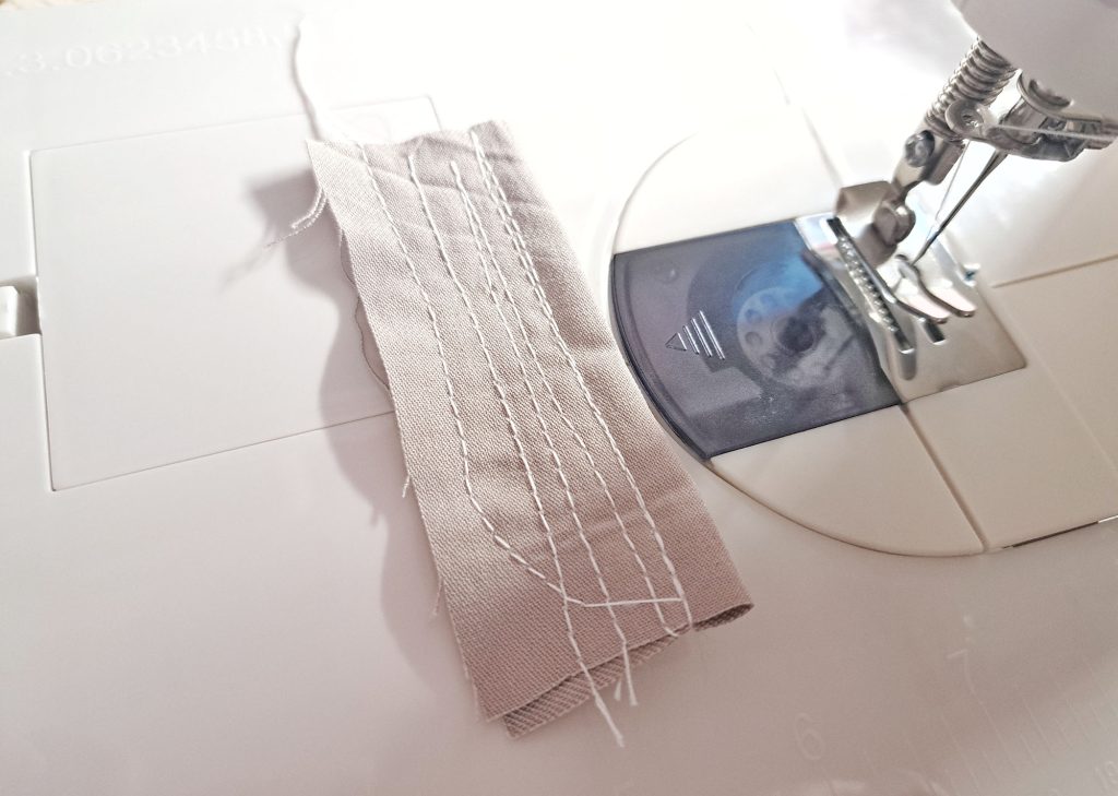 Varmax Mini Sewing Machine