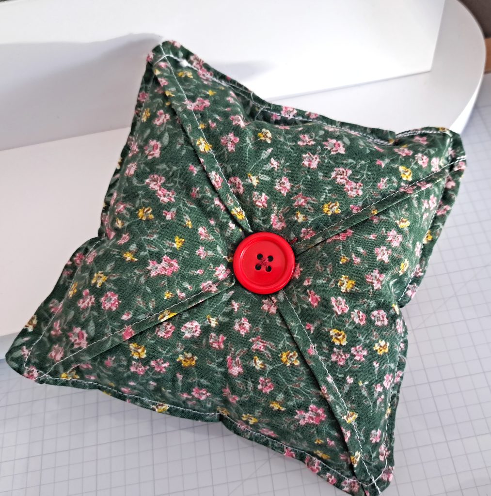 Simple Stuffed Reversible Pillows ~ BellaArt Creatives